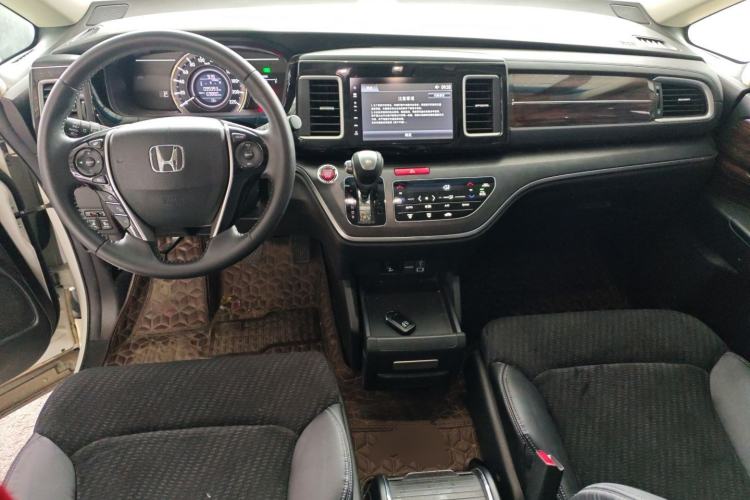 Used Honda Elysion 2016 2.4L Comfort Edition
