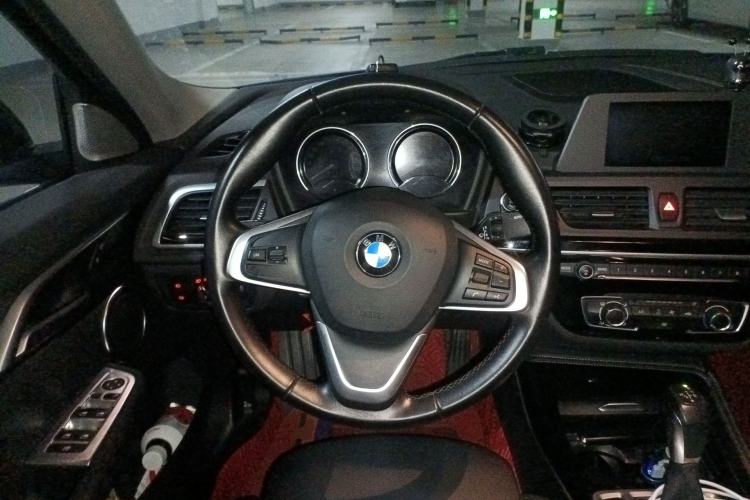 Used BMW 1 Series 2018 118i Sport Edition Steering Wheel