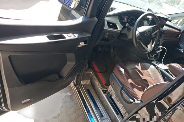 Used JAC Refine M3 2022 1.8L 7-seat Standard Edition Driver Seat