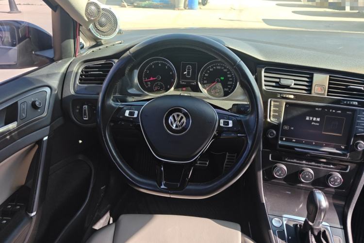Used Volkswagen Golf 2017 230TSI Automatic Comfort Edition – Celebrating Milestone of One Million Units
