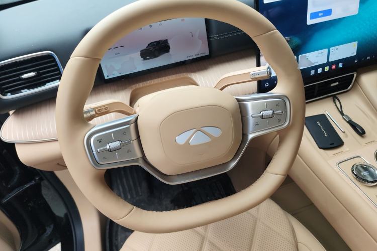 Used Chery T11 2026 Model 220 All-Wheel Drive Dual IMAX Theater Edition
