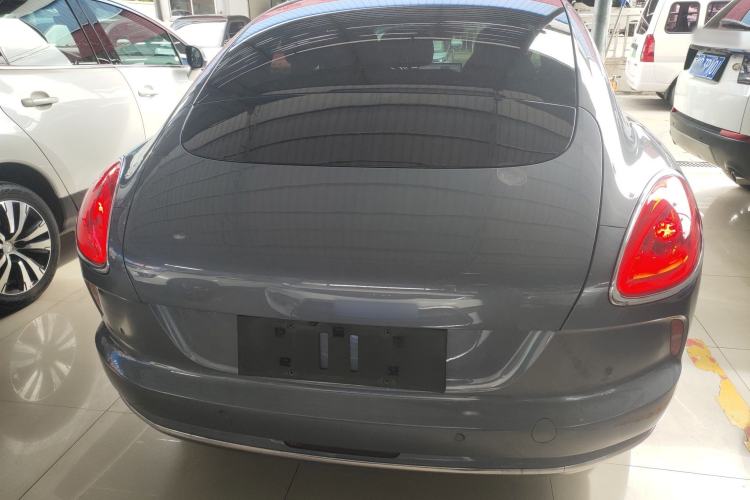 Used ORA Lightning Cat 2022 555 km Luxury Edition
