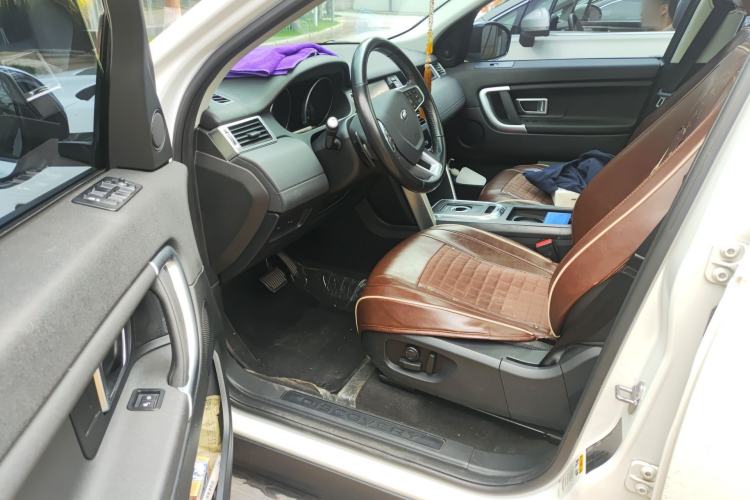 Used Land Rover Discovery Sport 2016 2.0T SE Driver Seat