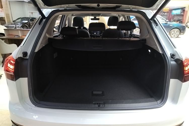 Used Volkswagen Tayron GTE Plug-in Hybrid 2020 1.4T Luxury Model Trunk