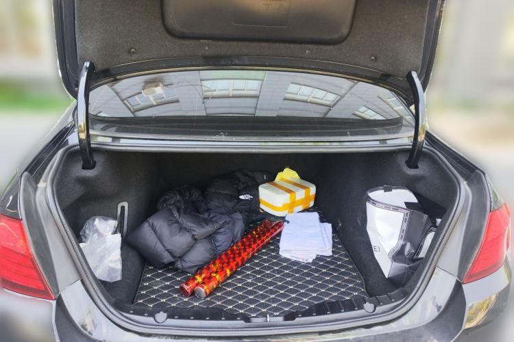 Used BMW 5 Series 2017 525Li Leading Model