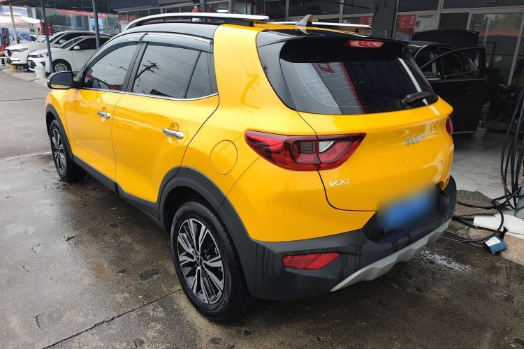 Used Kia kx1 Stonic 2021 1.4L CVT Sunroof Model
