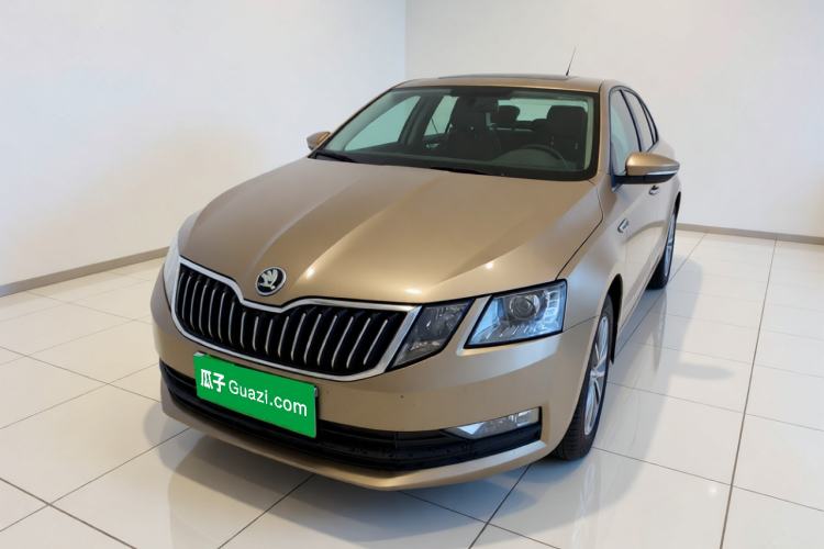 Used Skoda Octavia 2019 1.5L Manual SmartDrive Comfort Edition China VI Standard