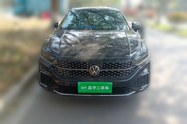 Used Volkswagen Passat 2025 Outstanding Model 380TSI Starry Dragon Edition
