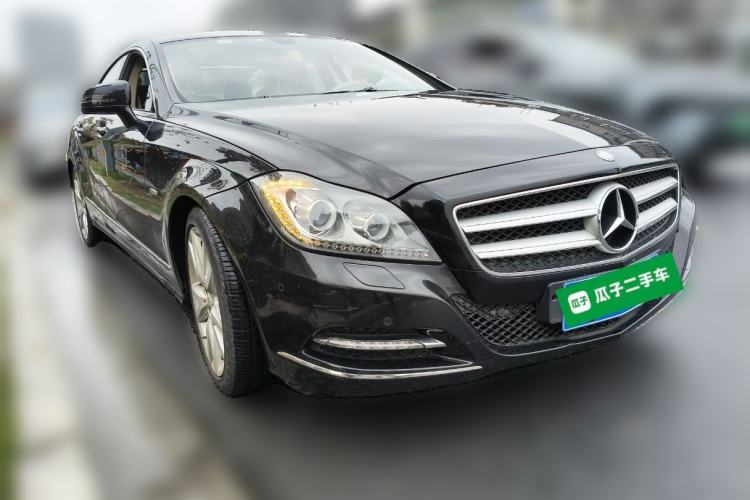 Used Mercedes-Benz CLS 2012 CLS 300 CGI Front Right 45 Deg