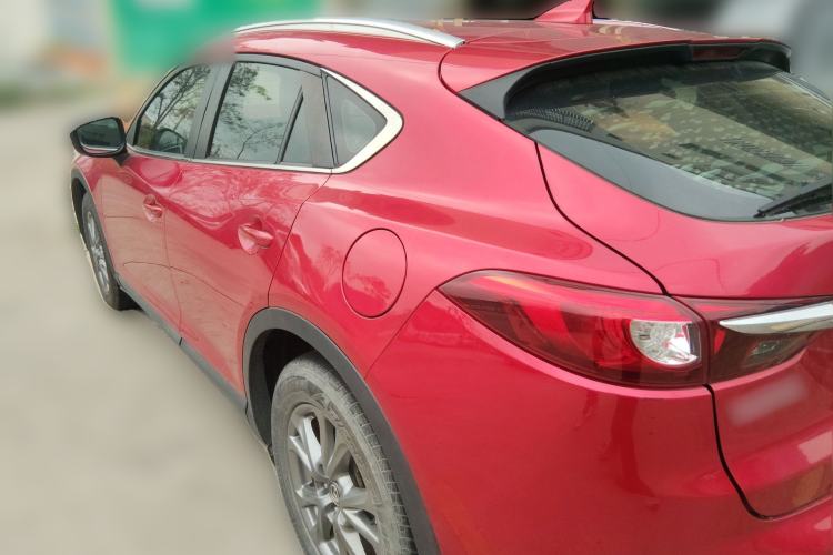 Used Mazda CX-4 2018 2.0L Automatic Two-Wheel Drive Blue Sky Premium Upgrade Version China V Standard
