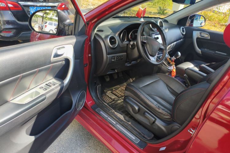 Used Haval H6 2015 Upgraded Model 1.5T Manual Two-Wheel Drive Elite Version