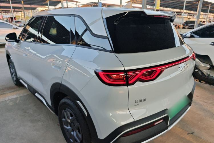 Used BYD Yuan UP 2025 Model 301KM Leading Version

