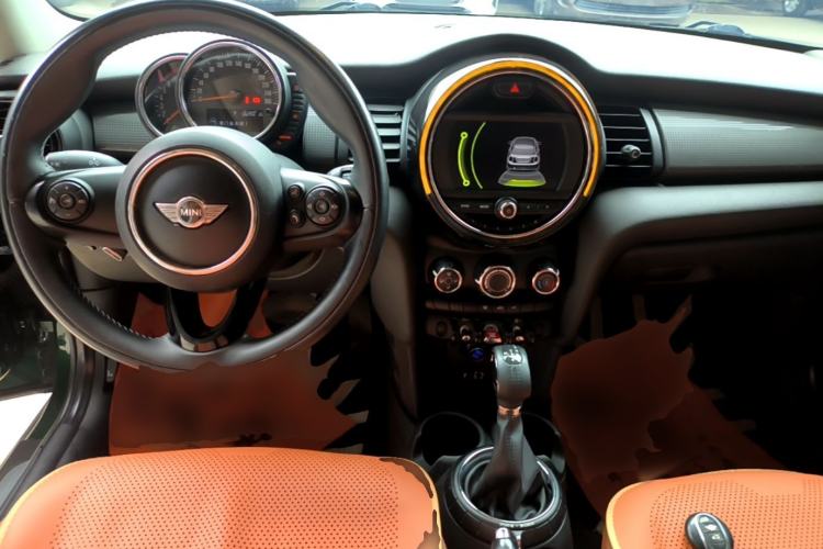 Used MINI 2014 1.5T COOPER Fun