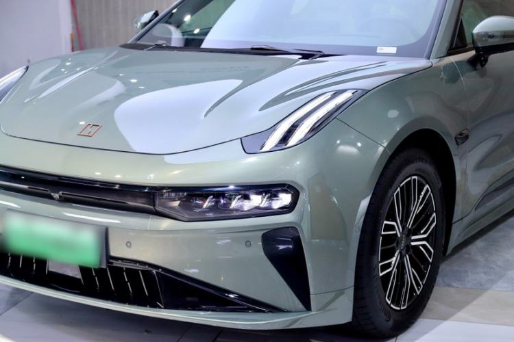 Used Zeekr 001 2025 WE Edition 100 kWh Rear-Wheel Drive
