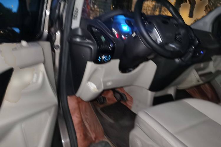 Used Ford Tourneo Custom 2016 2.0T Manual Elite Edition