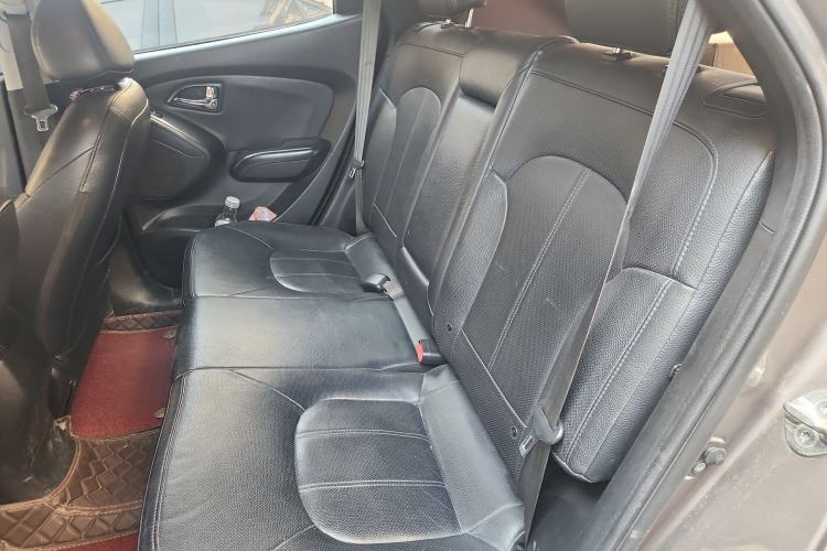 Used Hyundai ix35 2012 2.0L Automatic Two-Wheel Drive Elite Edition GLS
