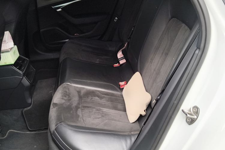 Used Audi A6 2020 allroad quattro Explorer 55 TFSI Prestige Off-Road Model
