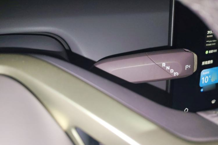 Used Avatr 12 2023 650 Three-Laser Four-Wheel Drive Performance Edition Gear Lever