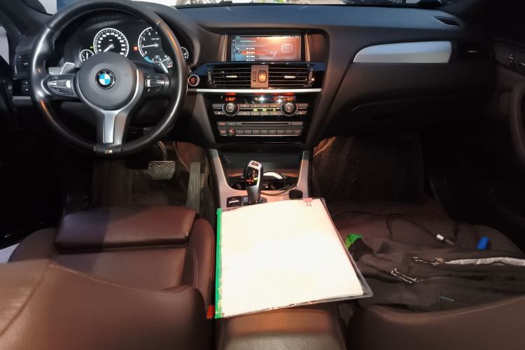 Used BMW X4 2016 xDrive20i M Sport Edition Center Console