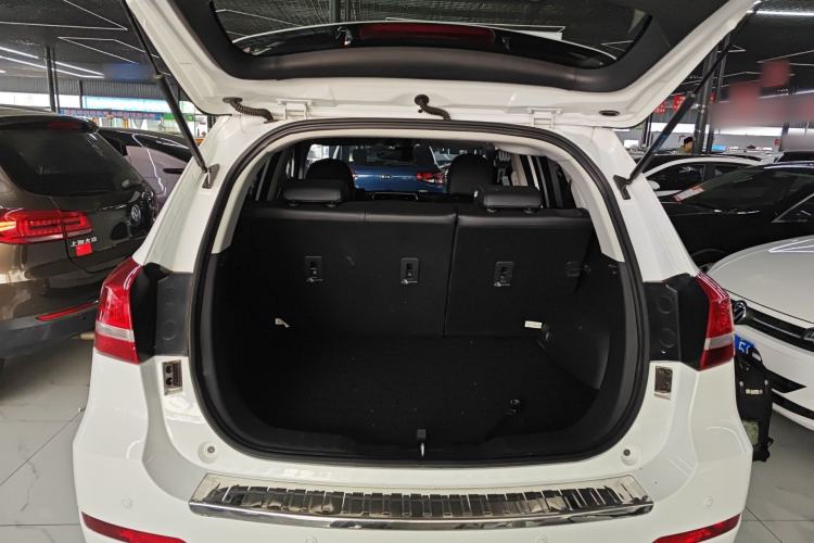 Used Haval H2 2016 Red-Label 1.5T Manual Two-Wheel Drive Luxury Model