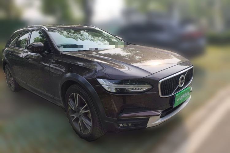 Used Volvo V90 2017 Cross Country T5 AWD Prestige Edition
