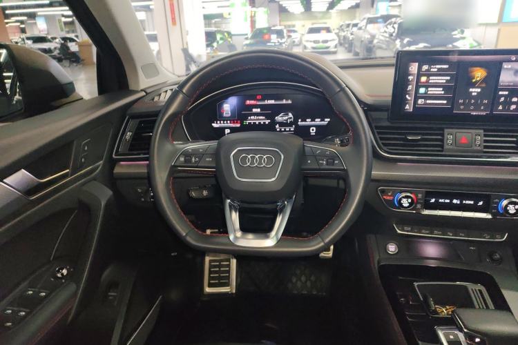 Used Audi Q5L 2022 40T RS Package Performance Model
