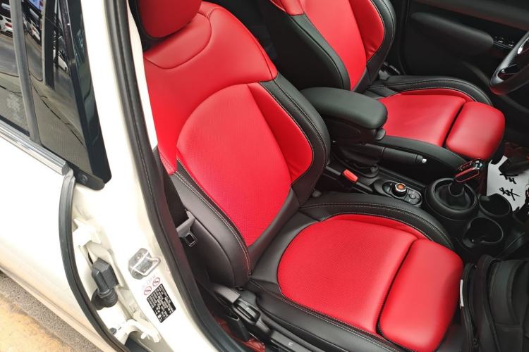 Used MINI 2019 1.5T COOPER Classic Edition Five-Door Version Right Front Seat