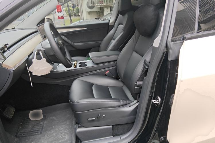 Used Tesla Model Y 2021 Long-Range All-Wheel-Drive Version 3D7
