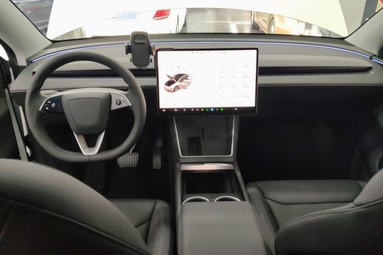 Used Tesla Model Y 2025 Rear-Wheel Drive First Edition