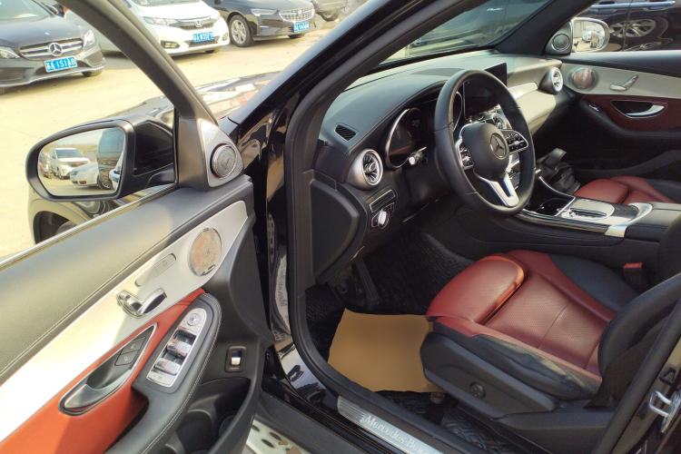 Used Mercedes-Benz GLC 2020 Facelifted GLC 260 L 4MATIC Dynamic Edition Driver Seat