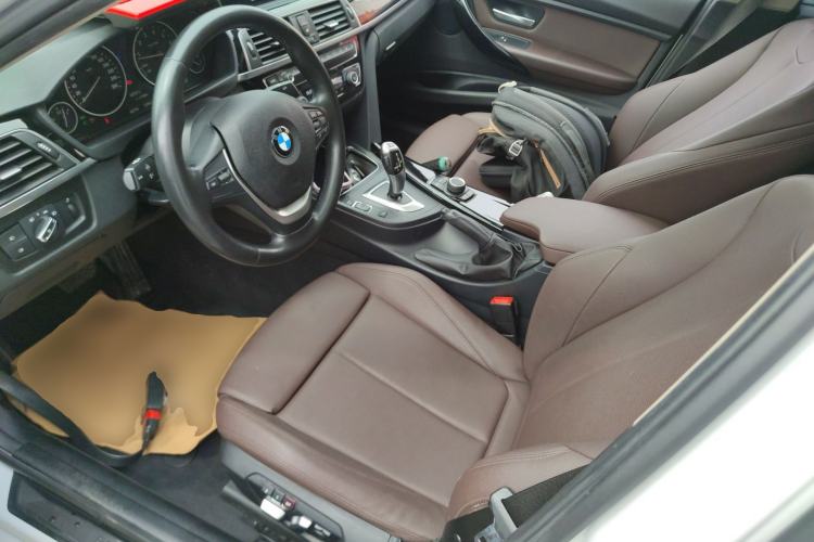 Used BMW 3 Series 2018 320Li Fashion Model Left Front Seat