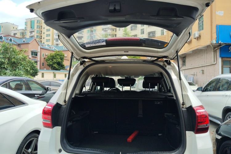 Used Haval H6 2013 Sports Edition 1.5T Manual Two-Wheel Drive Elite Model Trunk