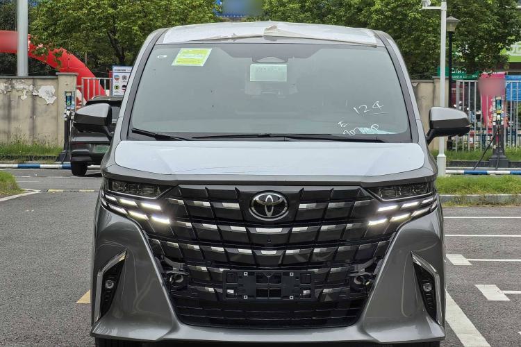 Used Toyota Alphard 2024 Dual-Engine 2.5L Deluxe Edition
