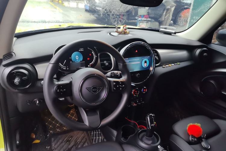 Used MINI 2022 1.5T COOPER Artist Center Console