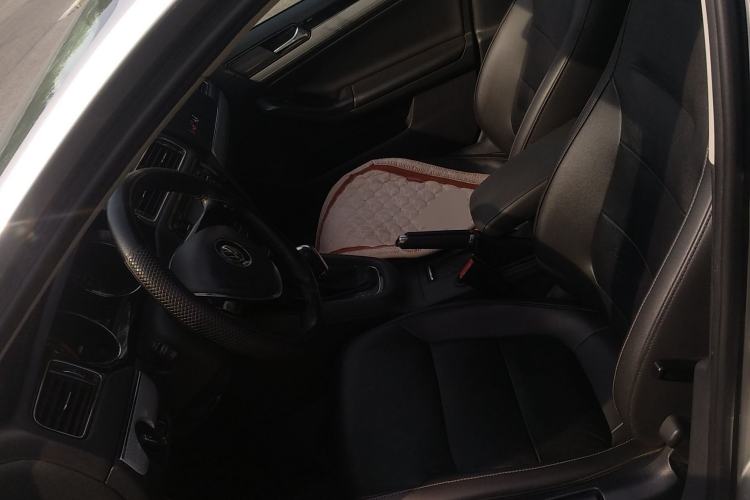 Used Volkswagen Sagitar 2015 1.6L Automatic Comfort Model Left Front Seat