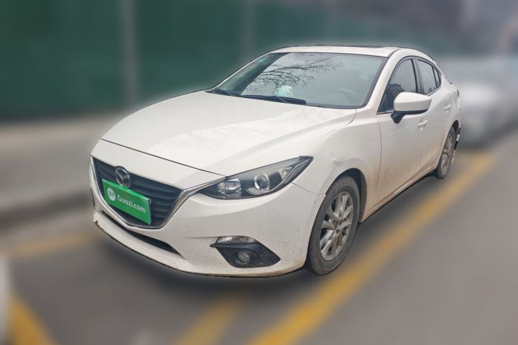 Used Mazda 3 Axela 2016 Sedan 1.5L Manual Luxury Model