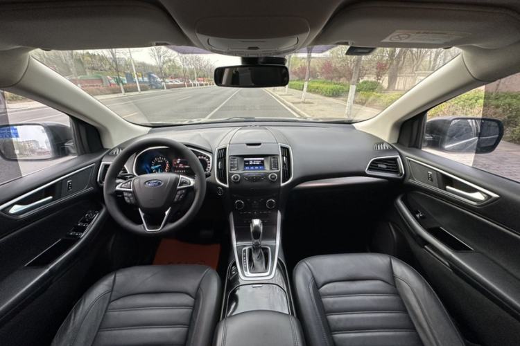 Used Ford Edge 2016 EcoBoost 245 Two-Wheel-Drive Platinum Edition 7-Seater