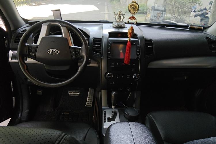 Used Kia Sorento 2012 2.4L Gasoline Supreme Edition
