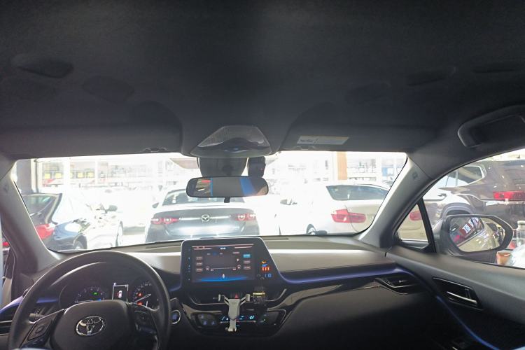 Used Toyota C-HR 2018 2.0L Leading Edition China VI