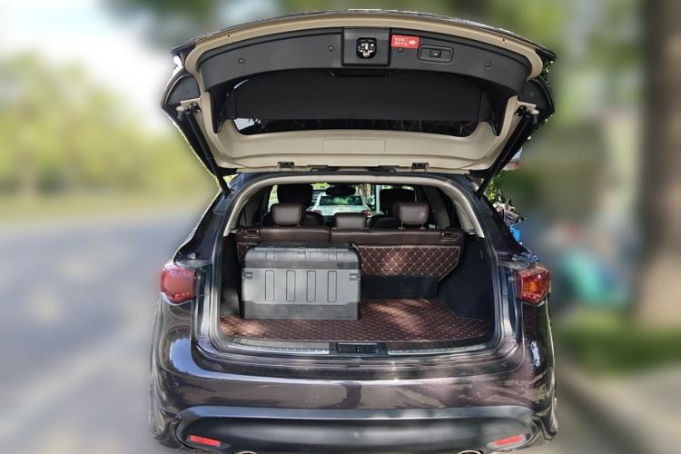 Used Infiniti QX70 2013 3.7L Supreme Edition