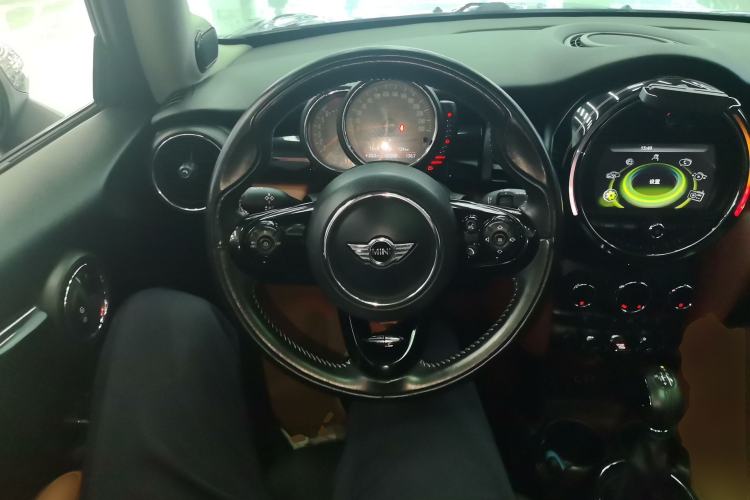 Used MINI 2016 1.5T COOPER SEVEN