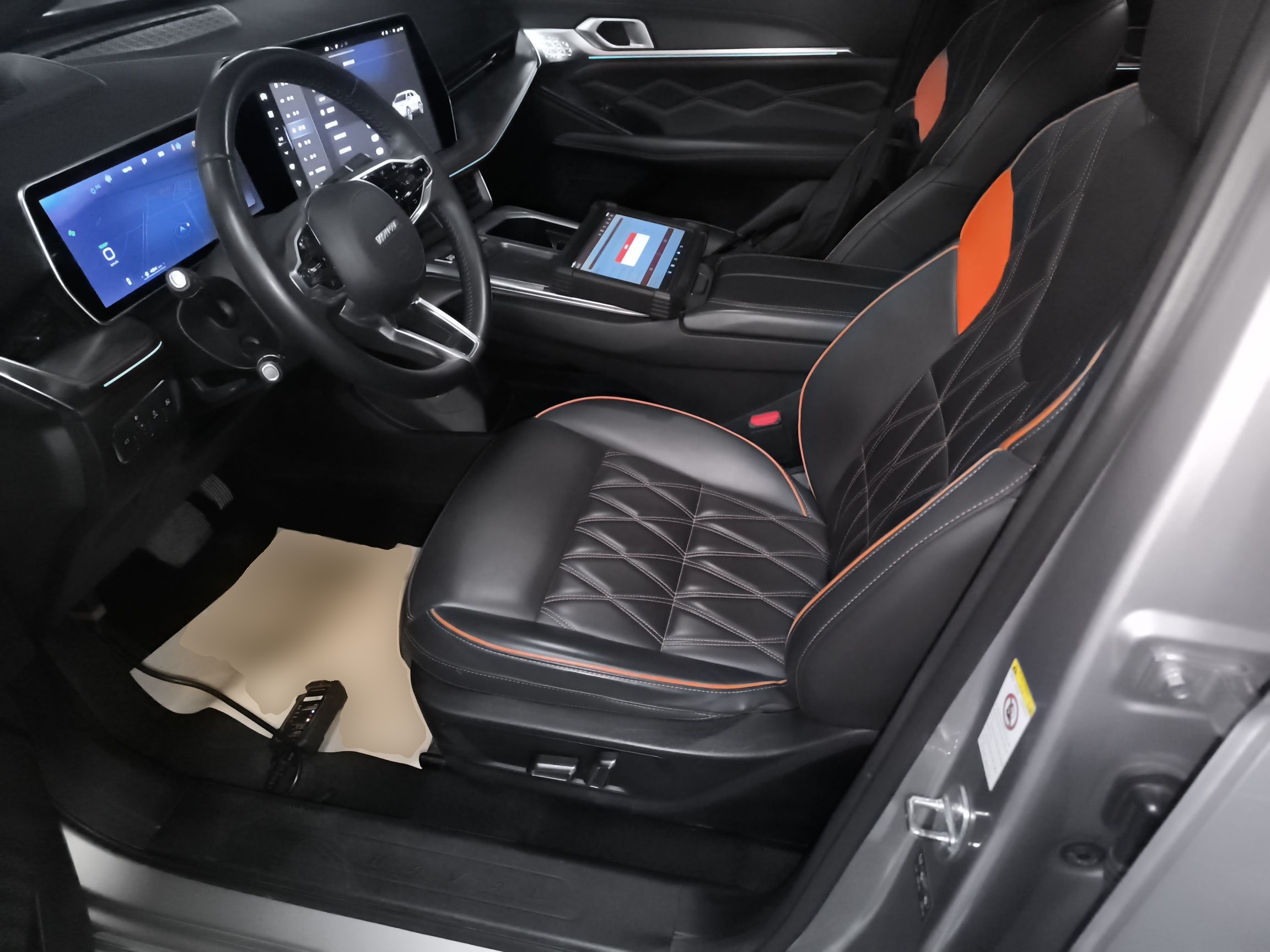 المقاعد الأمامية داخل السيارة