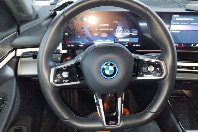 Used BMW i5 2025 eDrive 40L M Sport Package Steering Wheel