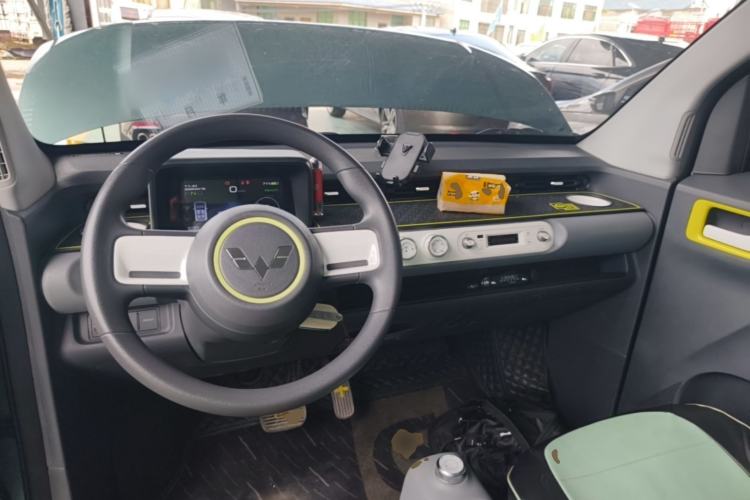 Used Wuling Hongguang MINIEV 2022 GAMEBOY 300km Enthusiast Model with Lithium Iron Phosphate