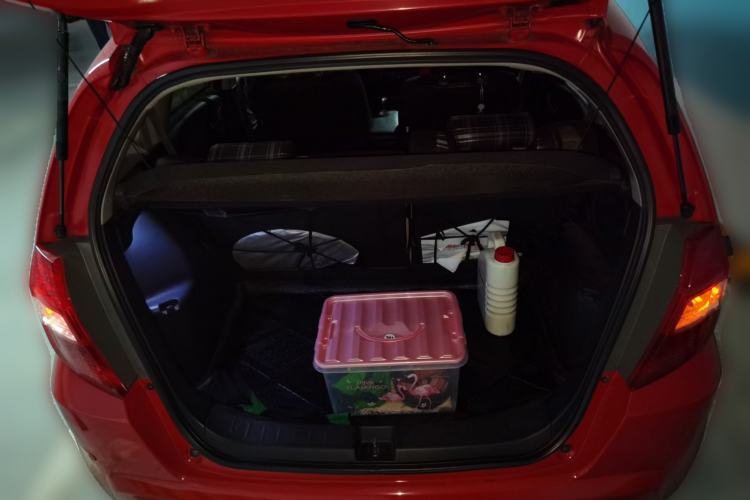 Used Honda Fit 2011 1.3L manual Comfort version Trunk