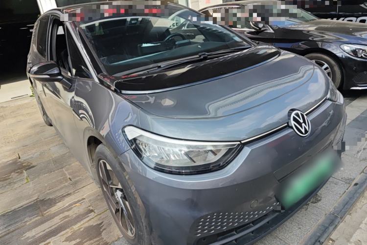 Used Volkswagen ID.3 2022 Active Pure Intelligent Enjoyment Edition Front Right 45 Deg