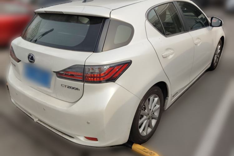 Used Lexus CT 2013 CT200h Elite Edition Rear Right 45 Deg