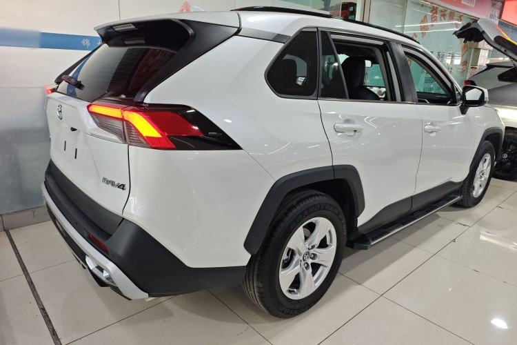 Used Toyota RAV4 2024 2.0L CVT Two-Wheel Drive Urban Edition Rear Right 45 Deg