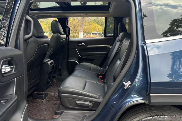 Used Jeep Grand Commander 2022 2.0T Four-Wheel Drive Luxury Edition
