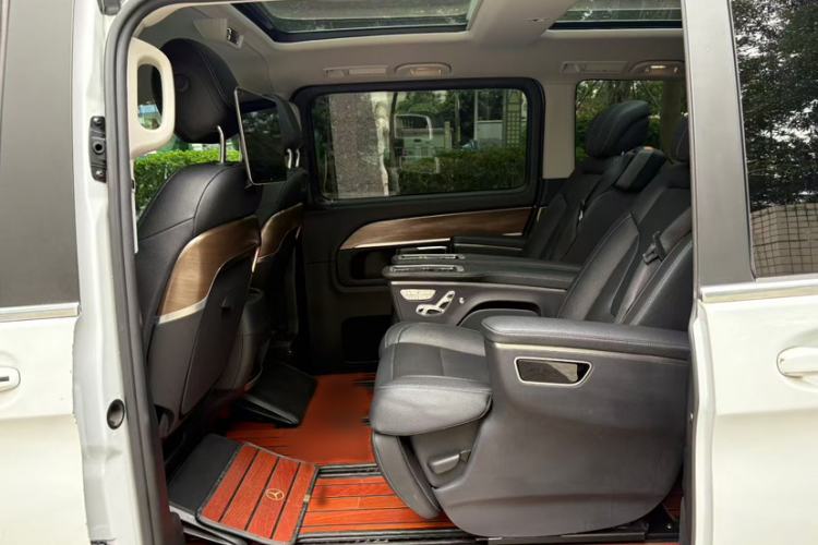 Used Mercedes-Benz V-Class 2021 V 260 Prestige Edition